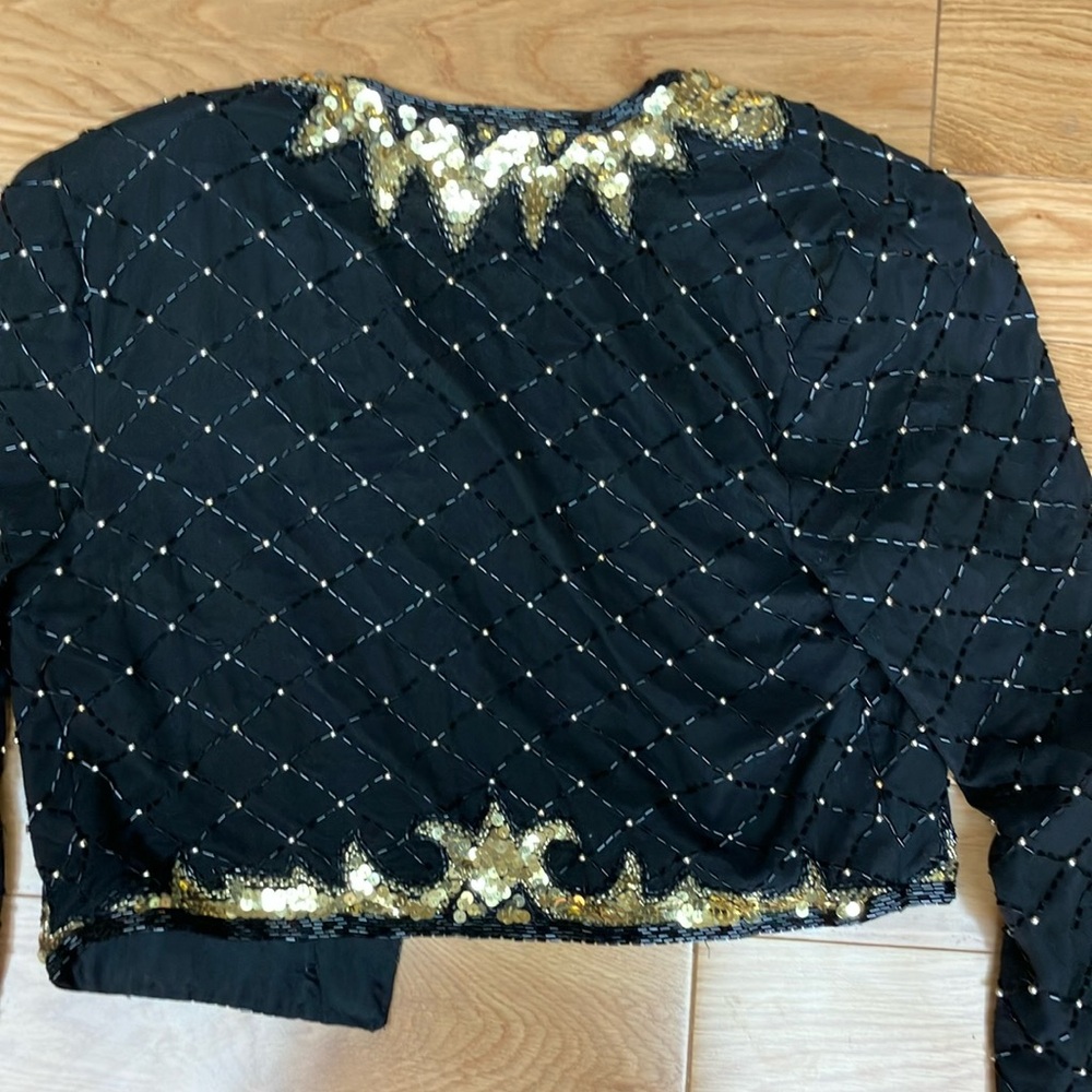A.J. Bari Elegant Black Silk beaded cropped jacket sz 8 - Picture 7 of 9